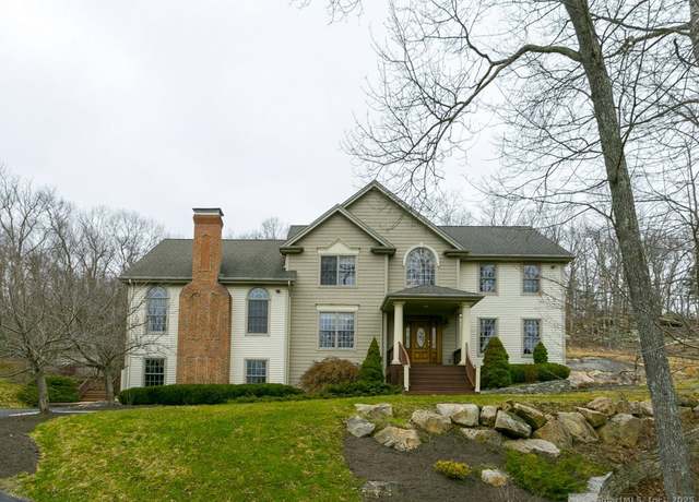 Property at 32 Village Dr, East Lyme, CT 06333, 4 beds, 3.5 baths