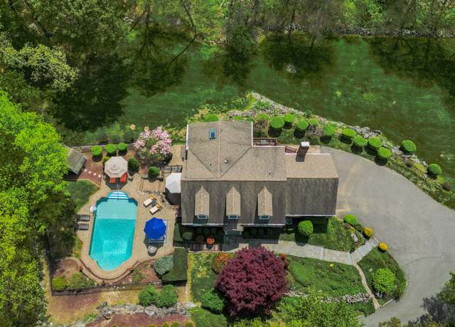Property at 230 Ball Pond Rd, New Fairfield, CT 06812, 4 beds, 4 baths