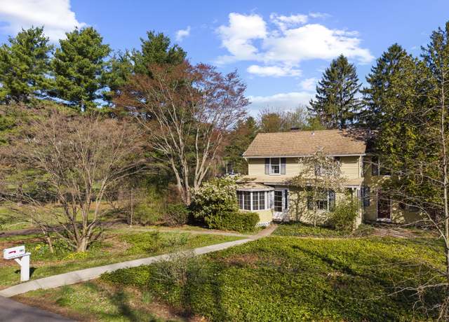 Property at 191 Long Hill Rd, Middletown, CT 06457, 4 beds, 1.5 baths