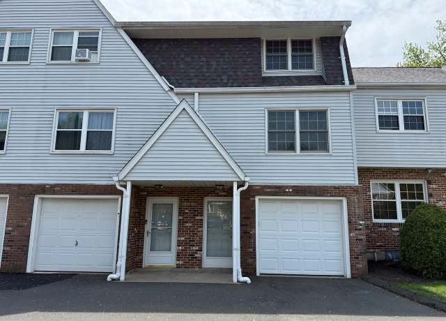Property at 240 Burlington Ave Apt 25, Bristol, CT 06010, 2 beds, 1.5 baths