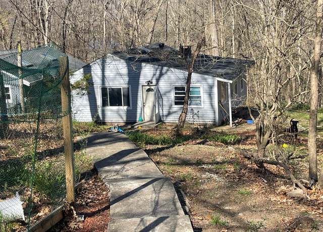 Property at 58 Pachaug Trl, Monroe, CT 06468, 1 bed, 1 bath