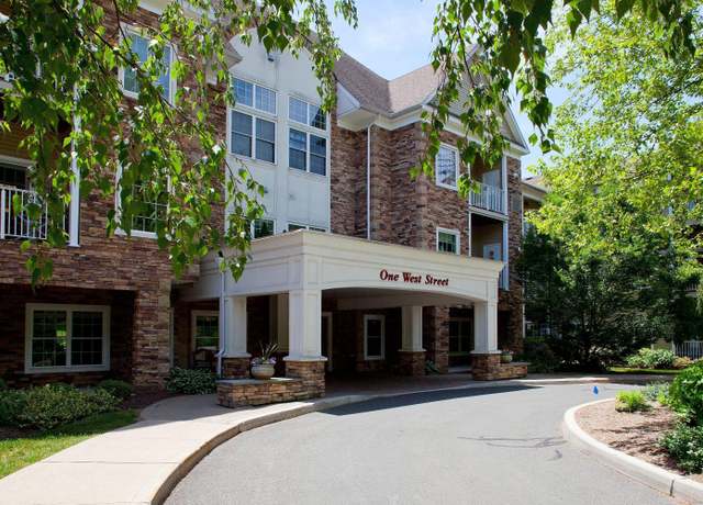 Property at 1 West St #205, Simsbury, CT 06070, 2 beds, 2 baths
