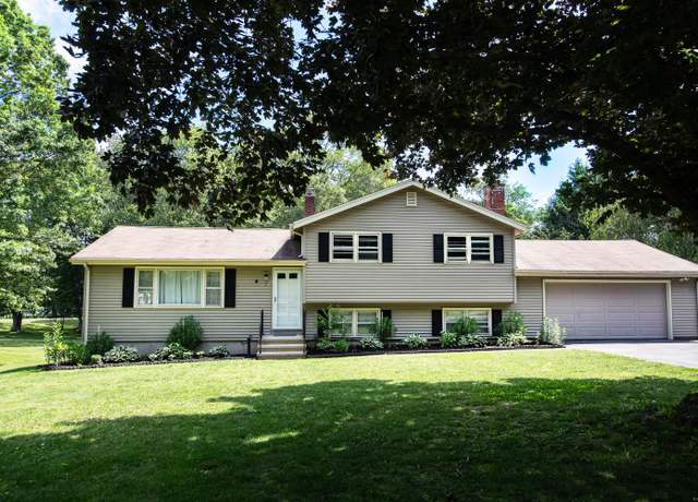 Property at 7 Derenthal Dr, Madison, CT 06443, 4 beds, 2 baths