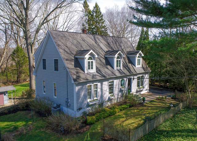 Property at 6 Rogers Dr, Stonington, CT 06355, 4 beds, 3.5 baths