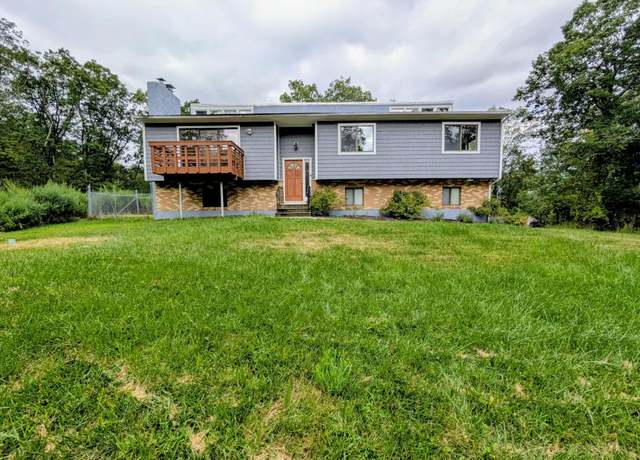 Property at 12 N Nabby Rd, Danbury, CT 06811, 3 beds, 2.5 baths