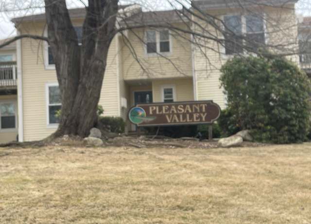 Property at 949 Pleasant Valley Rd Unit 8-8, South Windsor, CT 06074, 2 beds, 1 bath