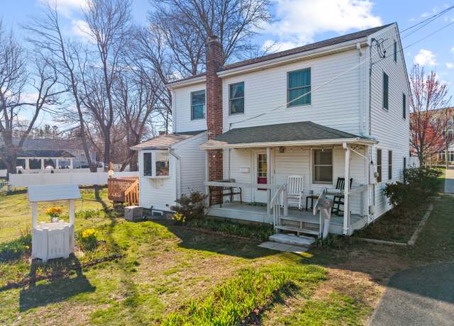 Property at 12 Methodist St, East Lyme, CT 06357, 4 beds, 1.5 baths