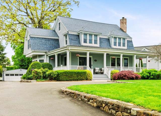 Property at 92 Oak St, New Canaan, CT 06840, 5 beds, 5 baths