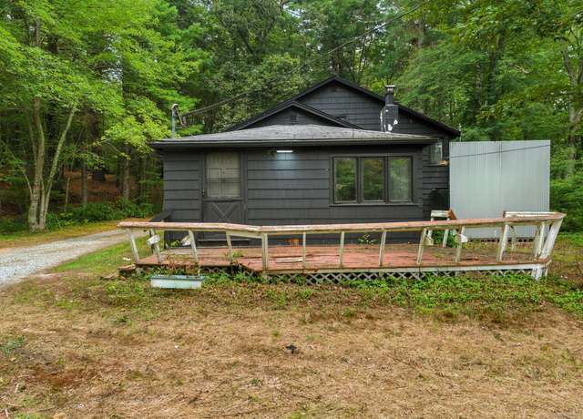 Property at 148 N Shore Rd, Voluntown, CT 06384, 3 beds, 1 bath