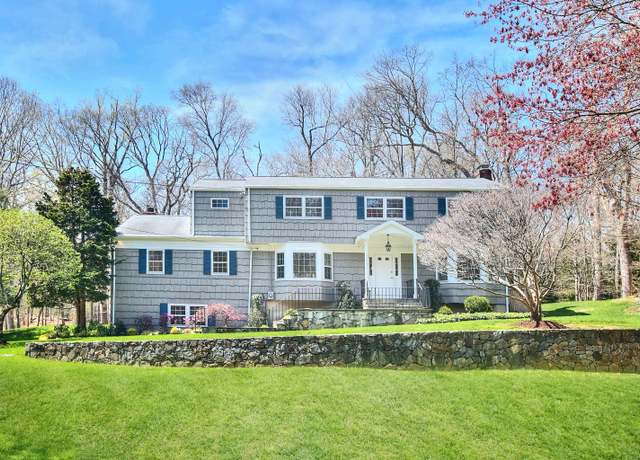 Property at 35 Pumpkin Hill Rd, Westport, CT 06880, 4 beds, 4 baths