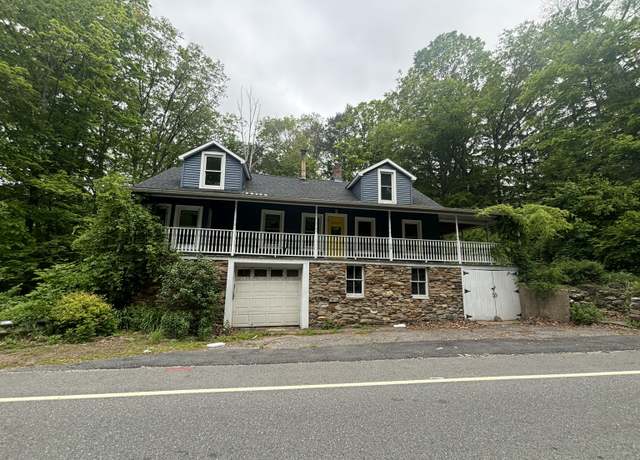 Property at 29 Middle Tpke, Mansfield, CT 06268, 3 beds, 1 bath