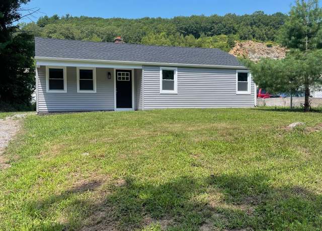 Property at 285 Sheffield St, Waterbury, CT 06704, 3 beds, 1 bath
