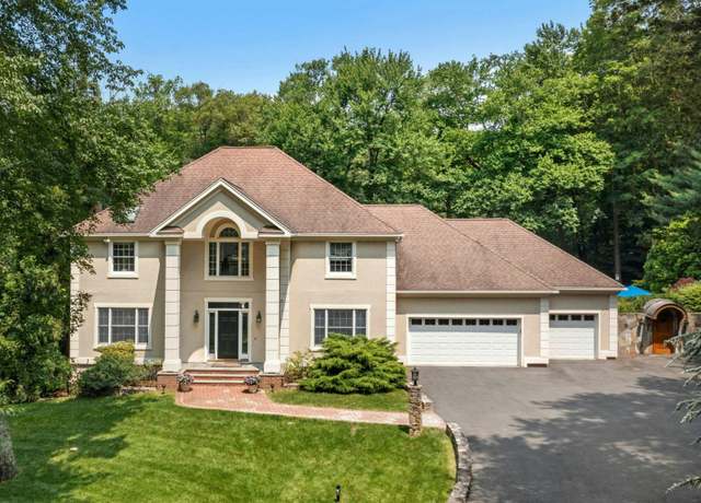 Property at 44 Scofield Farms, Darien, CT 06820, 4 beds, 4.5 baths