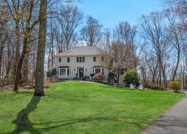 Property at 35 Revere Pl, Ridgefield, CT 06877, 4 beds, 2.5 baths