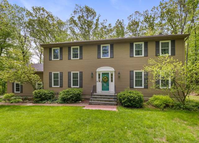 Property at 61 Winding Rdg, Southington, CT 06489, 4 beds, 2.5 baths
