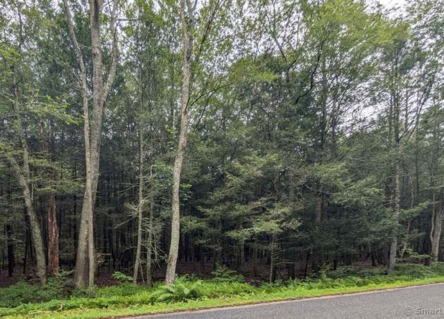 Property at 166 Taft Pond Rd, Pomfret, CT 06259
