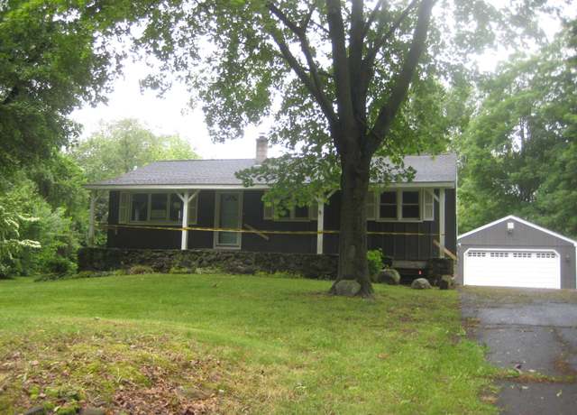 Property at 23 Tamarac Rd, Wallingford, CT 06492, 3 beds, 1.5 baths