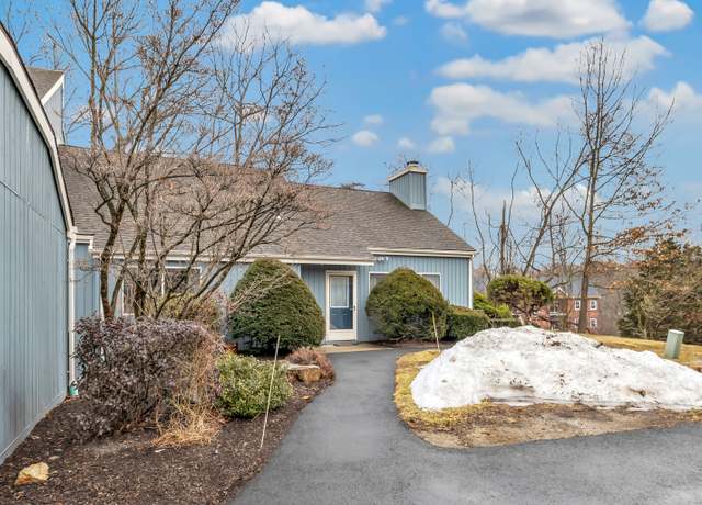 Property at 94 Black Birch Ct #94, Shelton, CT 06484, 3 beds, 2.5 baths