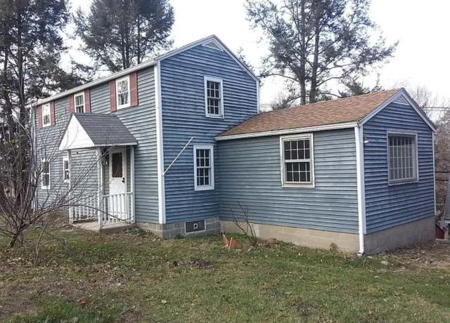 Property at 9 White Deer Rocks Rd, Woodbury, CT 06798, 4 beds, 1 bath