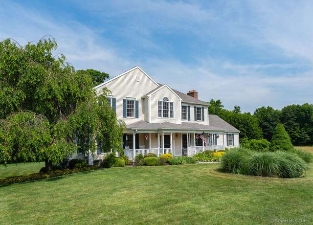 Property at 24 Overlook Ln, Guilford, CT 06437, 4 beds, 2.5 baths