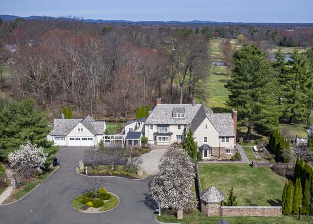Property at 8 Bassette Ln, West Hartford, CT 06117, 5 beds, 5 baths