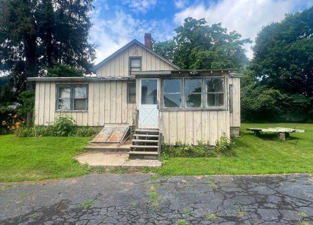 Property at 130 Wilkins Ave, Bridgeport, CT 06606, 3 beds, 1 bath