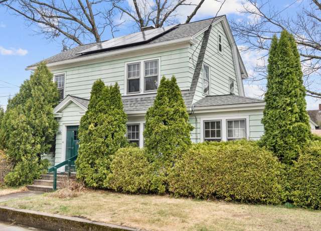 Property at 141 Oak St, Windham, CT 06226, 3 beds, 1.5 baths