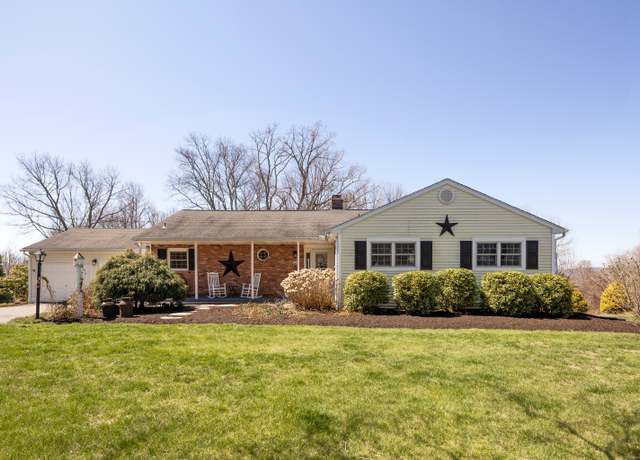 Property at 41 High Ridge Rd, Brookfield, CT 06804, 4 beds, 2.5 baths