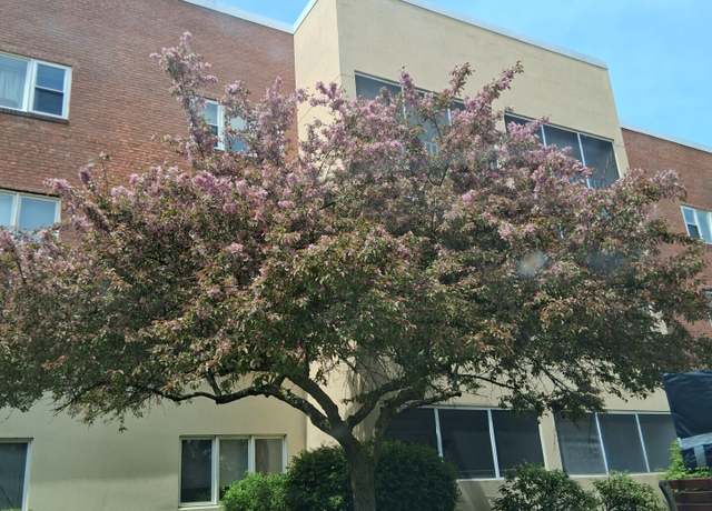 Property at 75 Washington Ave Unit 4-302, Hamden, CT 06518, 1 bed, 1 bath