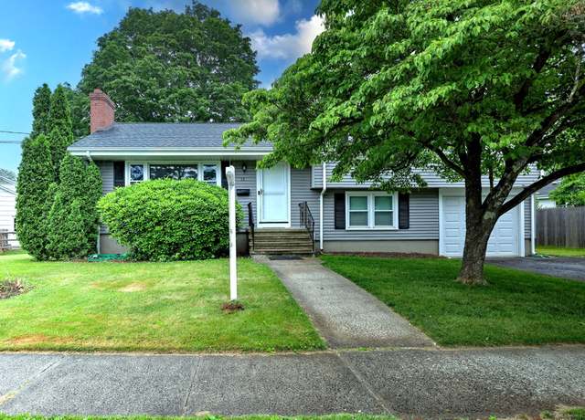 Property at 15 Edgemere Rd, Hamden, CT 06517, 3 beds, 1.5 baths