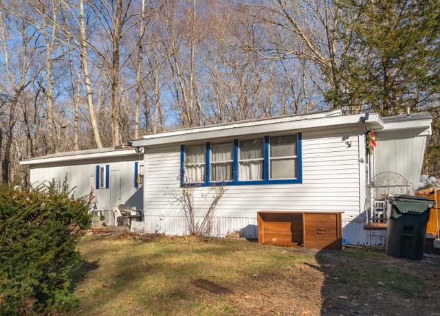 Property at 31 Evergreen Park, Clinton, CT 06413, 3 beds, 1 bath