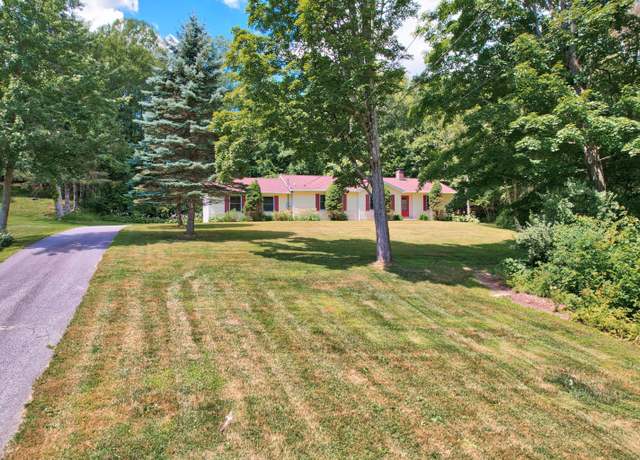 Property at 35 Andre Dr, Litchfield, CT 06778, 3 beds, 2 baths