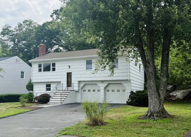 Property at 53 Valley View Rd, Norwalk, CT 06851, 3 beds, 1.5 baths