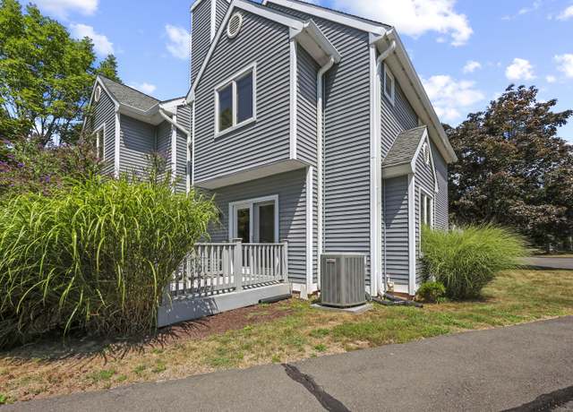 Property at 44 Rosemary Ln #44, Newington, CT 06111, 2 beds, 1.5 baths