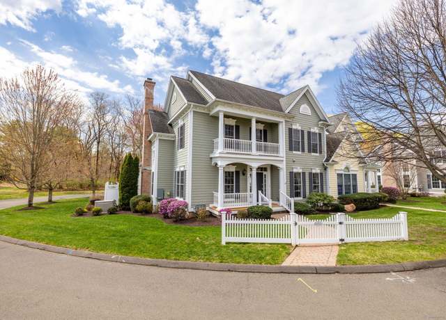 Property at 2 Pennington Dr #2, Simsbury, CT 06070, 2 beds, 2.5 baths