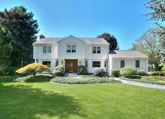 Property at 8 Northfield Dr, Westport, CT 06880, 4 beds, 3 baths