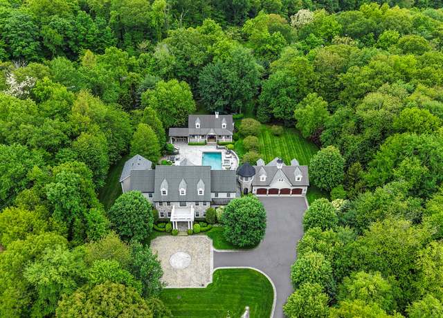 Property at 34 Carrington Dr, Greenwich, CT 06831, 6 beds, 7.5 baths