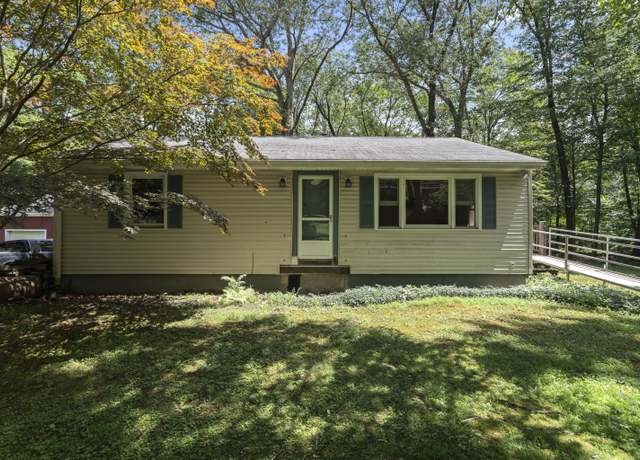 Property at 298 Railtree Hill Rd, Woodbury, CT 06798, 3 beds, 2 baths