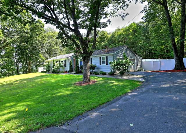Property at 206 Farrell Rd, Waterbury, CT 06706, 3 beds, 1.5 baths