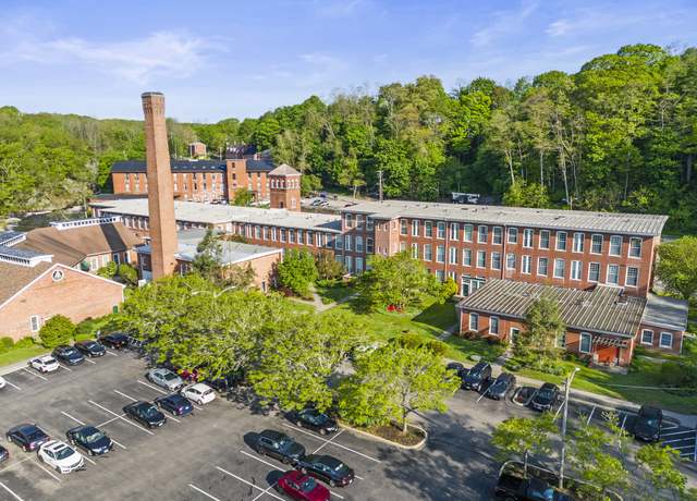 Property at 150 Yantic St #209, Norwich, CT 06360, 1 bed, 1 bath