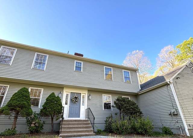 Property at 1510 Congress St, Fairfield, CT 06825, 4 beds, 2.5 baths