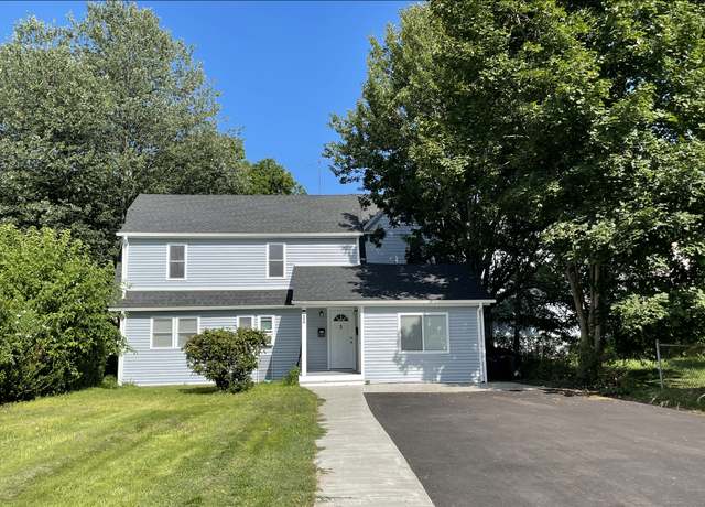 Property at 376 Thompson St, Stratford, CT 06615, 4 beds, 2 baths