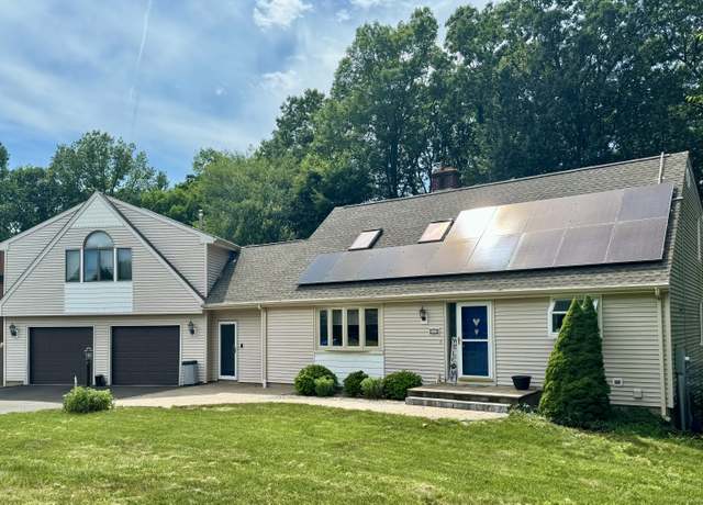 Property at 26 Lochview Dr, Windsor, CT 06095, 3 beds, 3 baths
