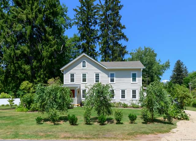 Property at 12 Gerdes Rd, New Canaan, CT 06840, 4 beds, 3.5 baths