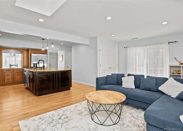Photo of 14 Hawthorne St S Unit A, Greenwich, CT 06831