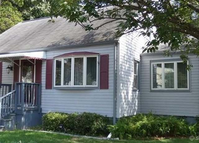 Property at 51 Underhill Rd, Milford, CT 06460, 3 beds, 1.5 baths