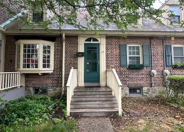 Property at 118 Sims St, Bridgeport, CT 06604, 2 beds, 1.5 baths