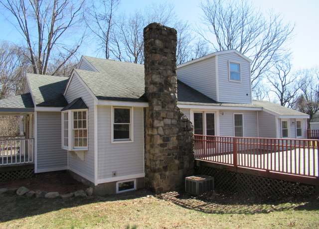 Property at 24 Rocky Hill Rd, Trumbull, CT 06611, 3 beds, 2.5 baths