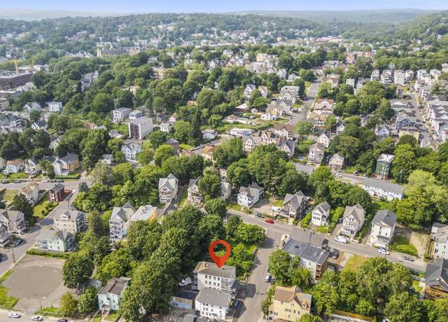 Property at 37 William St, Waterbury, CT 06702, 12 beds, 3 baths
