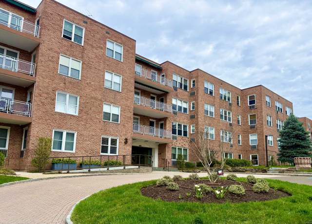 Property at 3 Putnam Hill Rd Unit 3F, Greenwich, CT 06830, 1 bed, 1 bath